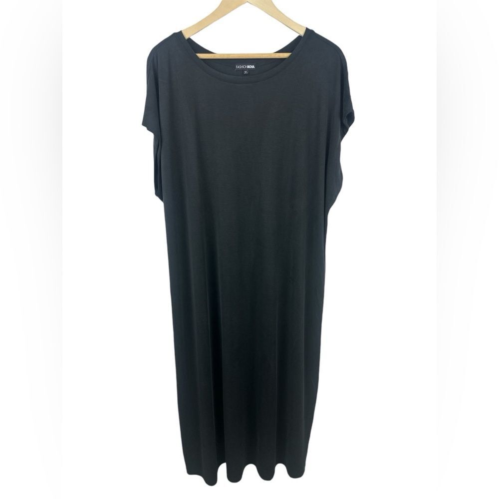 Fashion Nova Women’s Black stretchy Midi Dress Plus Sz 3X
